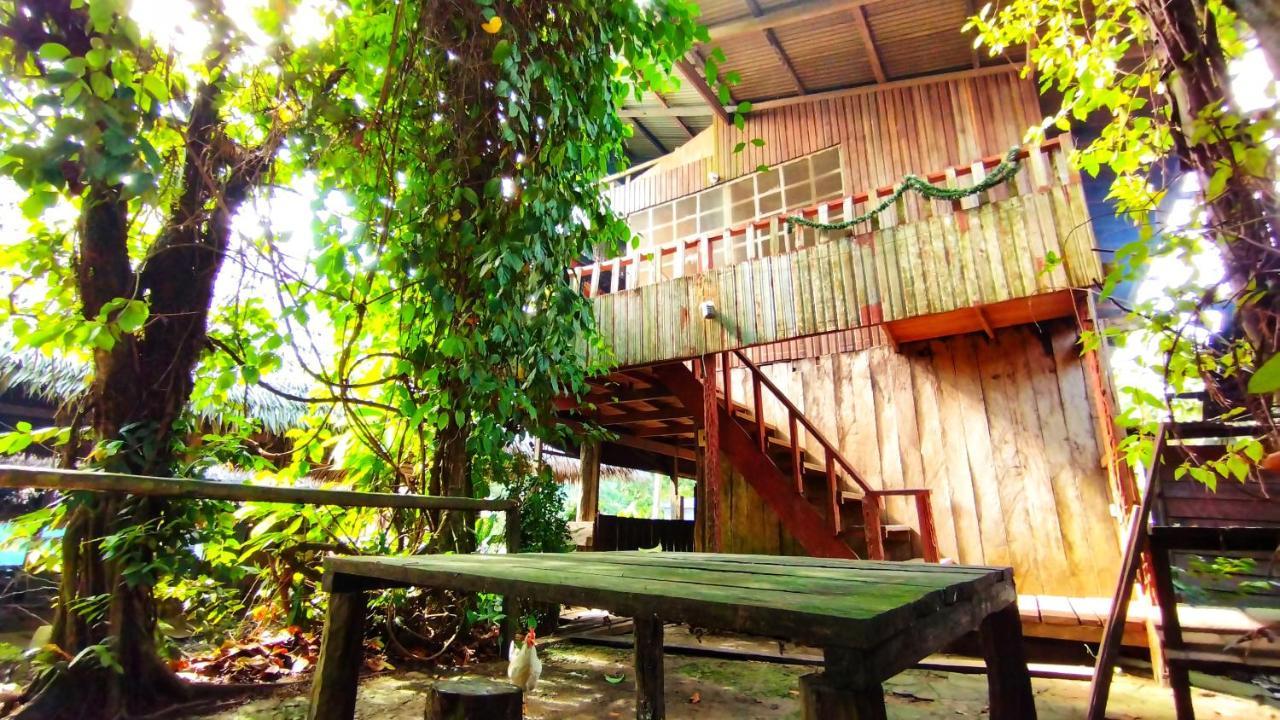 Hospedaje Y Tours Reina Arriera Amazonas Colombia Macedonia Extérieur photo