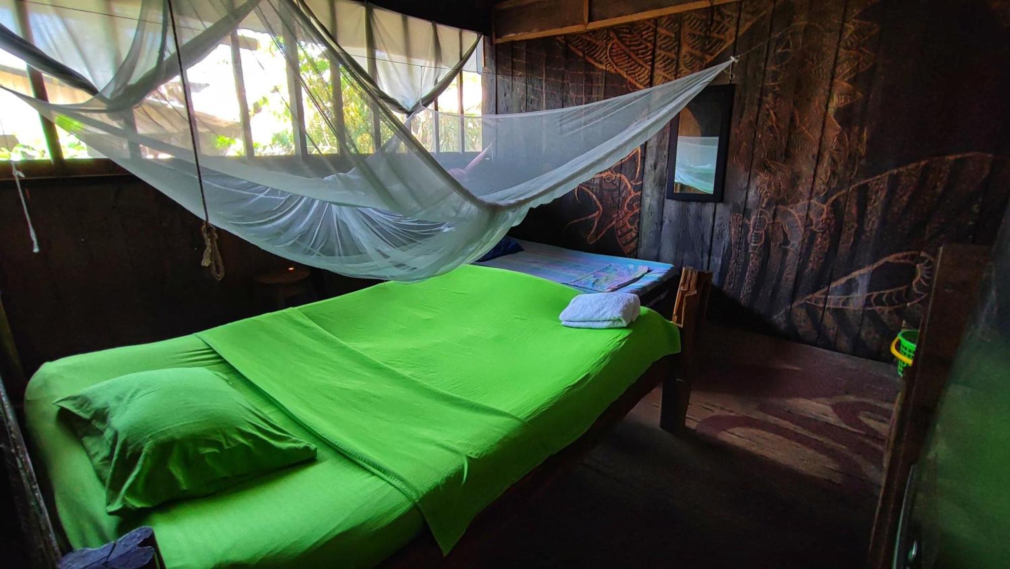 Hospedaje Y Tours Reina Arriera Amazonas Colombia Macedonia Extérieur photo