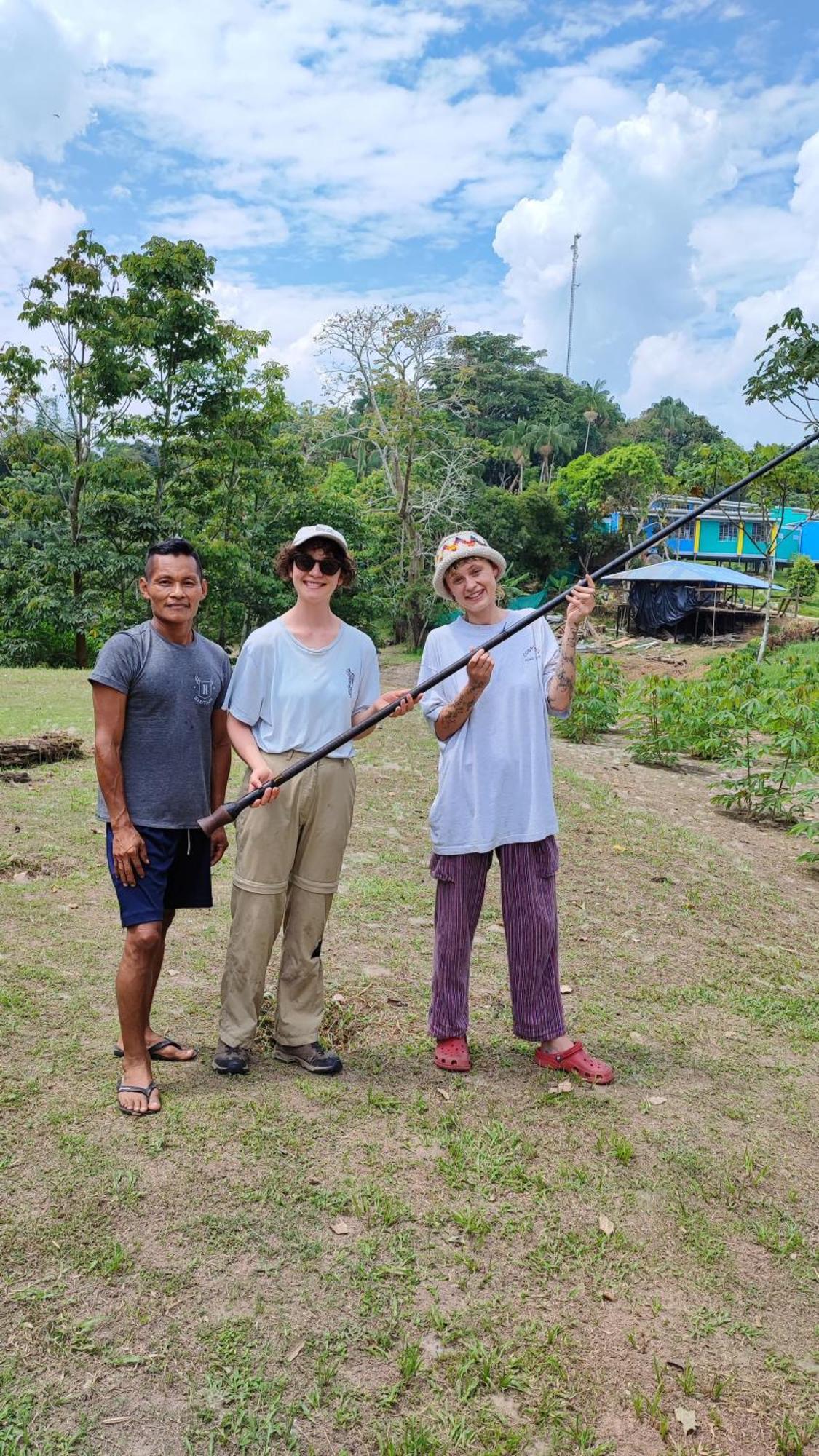 Hospedaje Y Tours Reina Arriera Amazonas Colombia Macedonia Extérieur photo